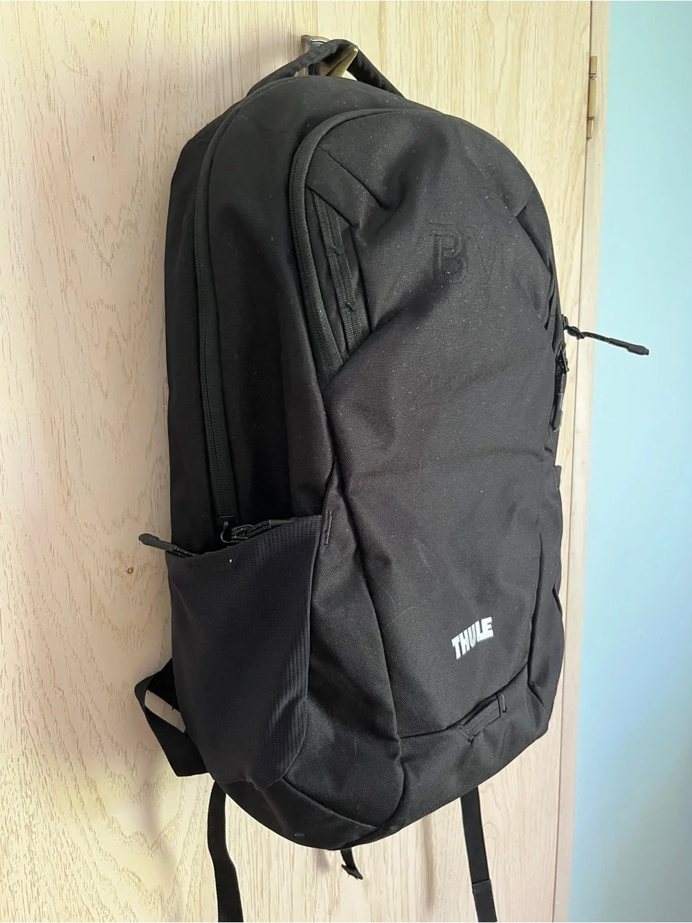 THULE Lumion Backpack 21L Holds 16” Computer Black READ